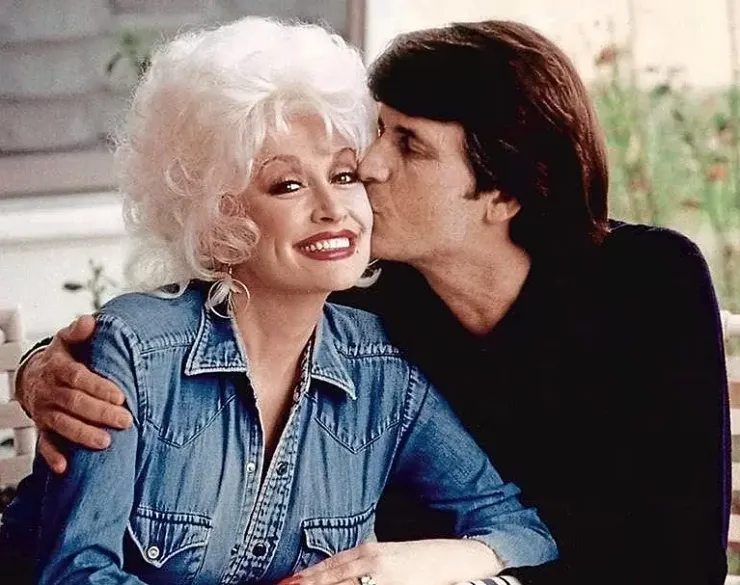 Dolly Parton và chồng, doanh nhân Carl Dean. Ảnh: Instagram Dolly Parton