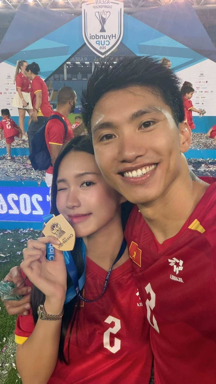 Diện mạo trái ngược của 2 nàng WAGs: Doãn Hải My và Chu Thanh Huyền - 2