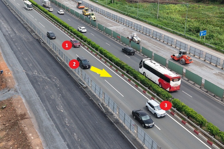 Tình huống giả định xe 2 điền vào chỗ trống. Ảnh: Trần Quỳnh