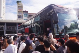 Hàng vạn người rời Thủ đô, bến xe 'kín chỗ' trước lễ 2/9
