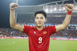ĐT Việt Nam áp đảo đội hình hay nhất AFF Cup: Đình Bắc lĩnh xướng, cú sốc Lê Giang