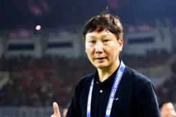 Điểm tựa giấu mặt của HLV Kim Sang-sik