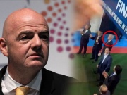 Chủ tịch FIFA Infantino đối mặt vụ kiện hình sự từ UEFA, bị CĐV chỉ trích ở Việt Nam