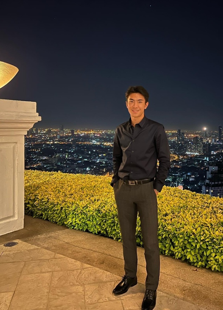 Phong cách thời trang của hậu vệ Thái Lan Wanchai - 5