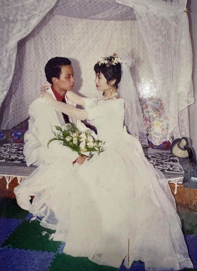 Ảnh cưới NSƯT Nguyệt Hằng - Anh Tuấn cách đây 30 năm gây sốt - 4
