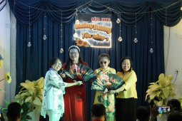 “Everybody Needs a Fan” – Ai cũng cần một cây quạt