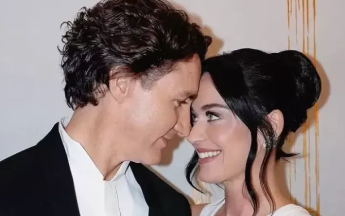 Katy Perry khen cựu Thủ tướng Canada khác hẳn các tình cũ