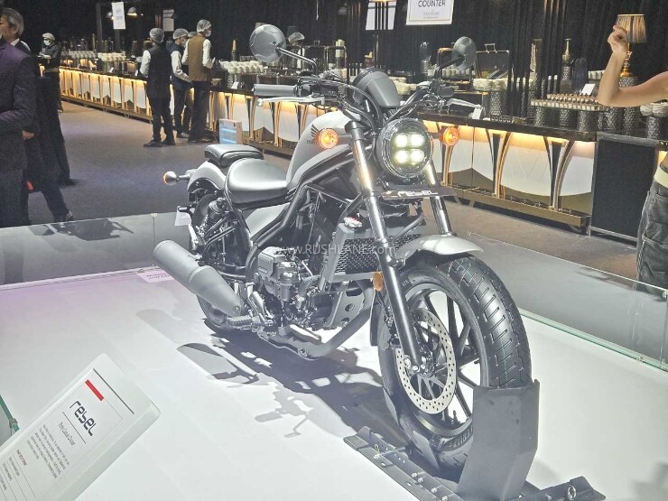 Honda Rebel 300 trình làng, tích hợp E-Clutch, giá chỉ từ 60,5 triệu đồng - 1