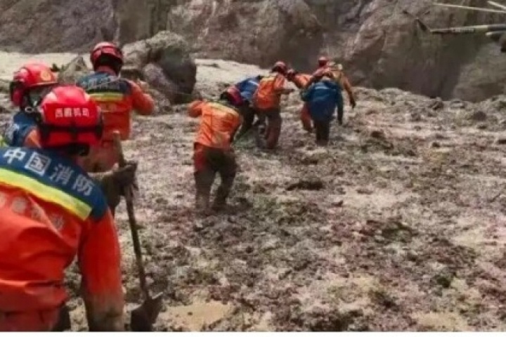 Trung Quốc: Nguy cơ vỡ hoàn toàn hồ chắn ở Tây Tạng là thấp