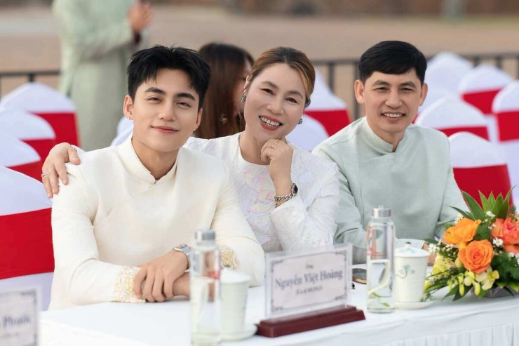 Ảnh sao 30/8: Giáng My khoe ảnh thời trẻ - 2