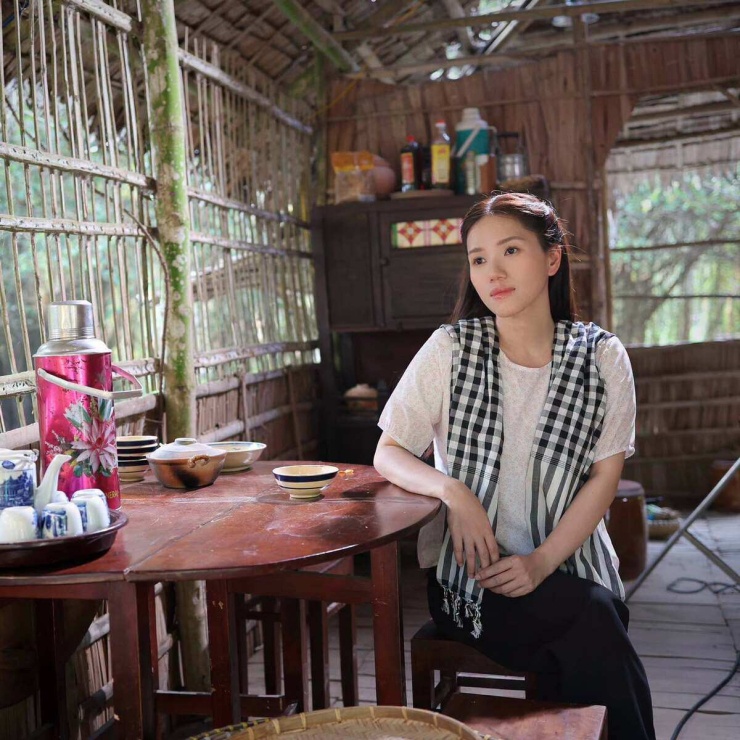 Ảnh sao 30/8: Giáng My khoe ảnh thời trẻ - 5
