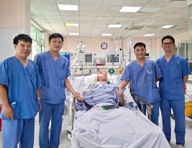 Hiện tại, bệnh nhân tự thở qua mở khí quản, các chức năng cơ quan ổn định và tiếp tục quá trình hồi phục. Ảnh: BVCC. 