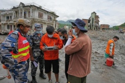 Gần 900 công nhân nhà máy thủy điện mất tích trong lũ quét ở Nepal