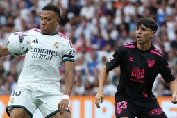 Trực tiếp bóng đá Real Madrid - Malaga: "Kền kền trắng" áp đảo (La liga)