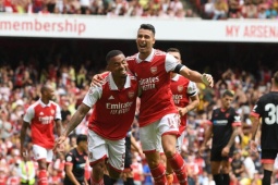 Arsenal một ngày bán 2 sao Brazil, Barca chốt Gabriel Jesus giá cực "bèo"