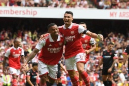 Arsenal một ngày bán 2 sao Brazil, Barca chốt Gabriel Jesus giá cực  " bèo " 