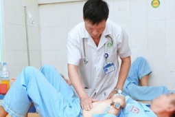 Trước khi nhập viện vì viêm tụy cấp, người đàn ông 47 tuổi cho biết đã ăn 3 món quen thuộc này