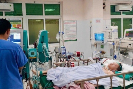 Chạy đua với thời gian cứu nam thanh niên 25 tuổi suy đa cơ quan nguy kịch