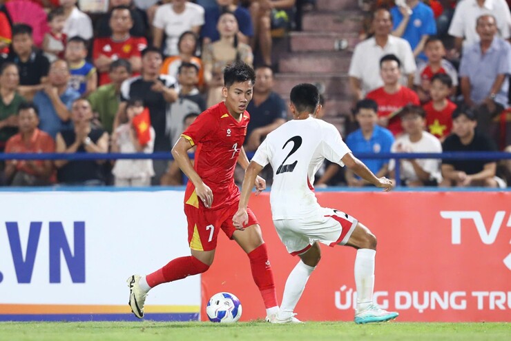 Video bóng đá U20 Việt Nam - U20 Triều Tiên: 3 bàn định đoạt hiệp 2 (Vòng loại châu Á)
