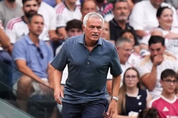 Real Madrid thắng 4 sao: Mourinho tuyên bố Bellingham đủ sức giành Quả bóng vàng