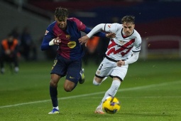 Trực tiếp Barcelona - Rayo Vallecano: Quyết thắng để so kè Real (La liga)