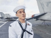 Bất ngờ lời chào tiếng Việt trên tàu sân bay Mỹ