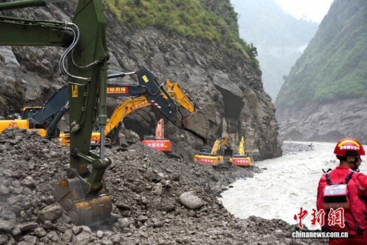 Trung Quốc cảnh báo nguy cơ sập đổ sông băng vẫn hiện hữu ở Nepal