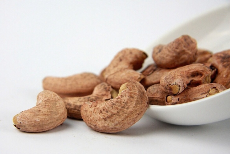 Hạt điều chứa hàm lượng cao chất béo lành mạnh, protein, cùng các vitamin và khoáng chất thiết yếu. (Ảnh: Tiền Phong)