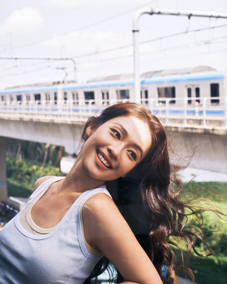 Sắc vóc Khả Ngân trước nghi vấn mang thai ở tuổi 29 - 7