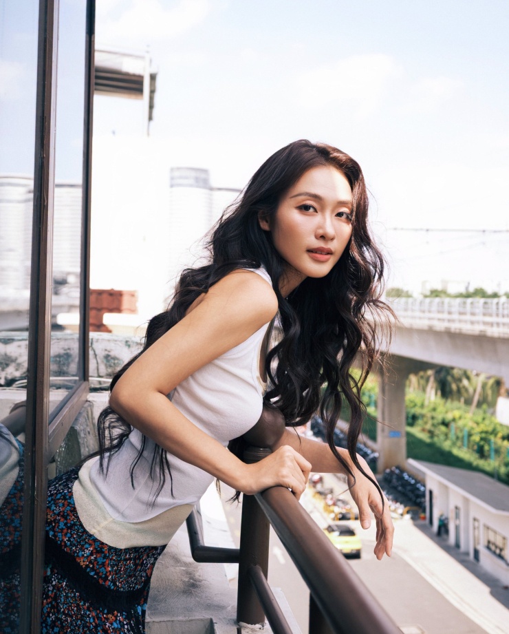 Sắc vóc Khả Ngân trước nghi vấn mang thai ở tuổi 29 - 8