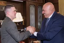 Hé lộ vai trò mới của cựu Bộ trưởng Quốc phòng Ukraine tại Italy