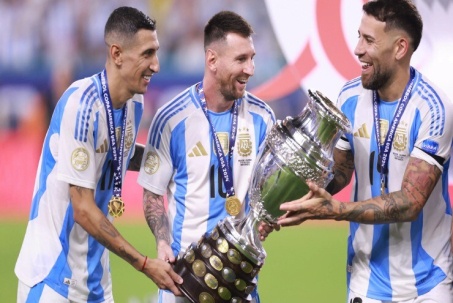 Tin mới nhất bóng đá sáng 1/9: Di Maria ca ngợi Messi là "người đội trưởng bất tử"