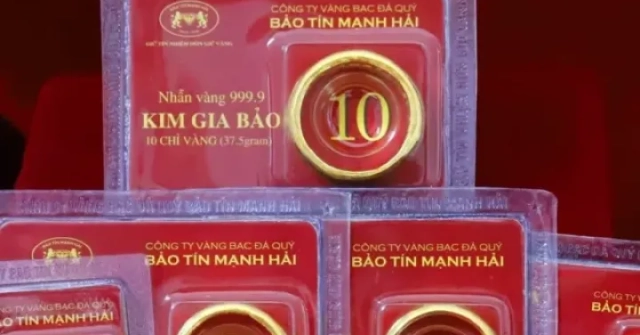 Giá vàng hôm nay (1/9): SJC đứng im, vàng nhẫn giảm