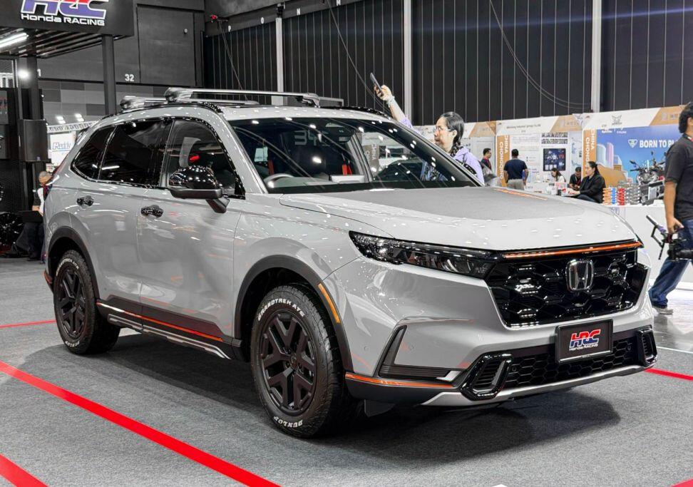 Mẫu CR-V TrailSport HRC Concept được xây dựng theo định hướng Trail Line.
