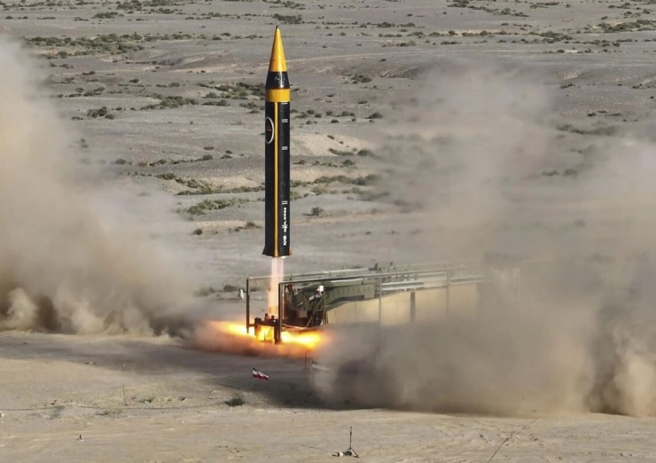 Tên lửa đạn đạo Kheibar Shekan của Iran khiến Mỹ phải thay đổi thế trận phòng thủ - 1
