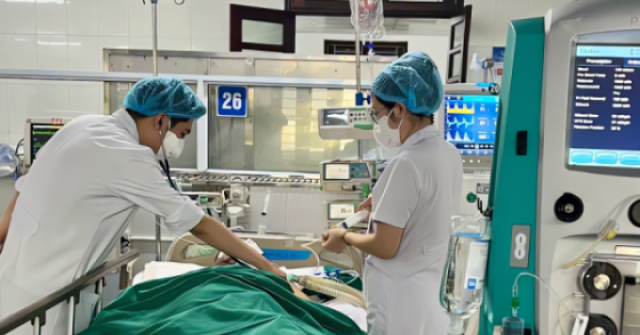 Hôn mê, suy gan vì tự ý dùng thuốc nam không rõ nguồn gốc