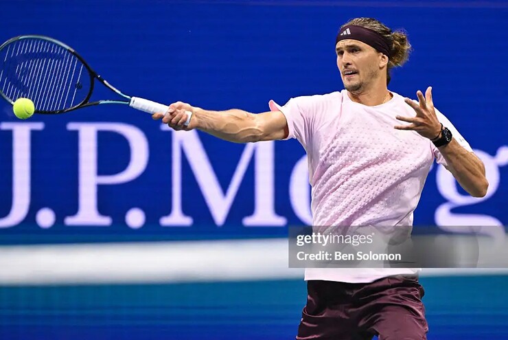 Zverev trải qua trận đấu không hề dễ dàng
