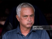 Mourinho áp dụng chế tài phạt mới hà khắc: Đi tập muộn sẽ bị đuổi không thương tiếc