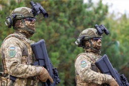 Hai đơn vị đặc nhiệm Ukraine đấu súng giữa thủ đô Kiev