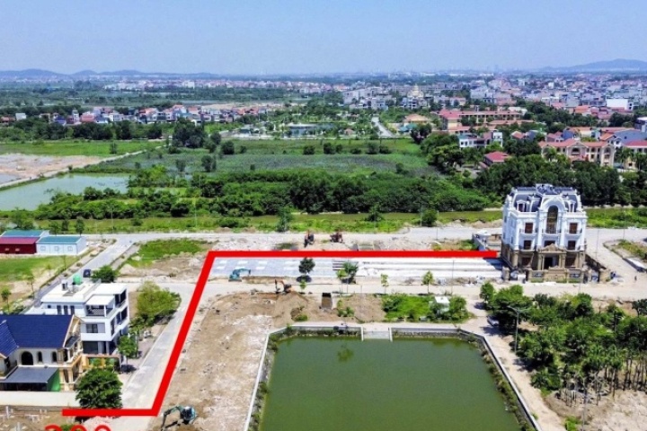 Cận cảnh biệt thự lộng lẫy được 'thần đèn' di dời để làm đường đi sân bay Gia Bình