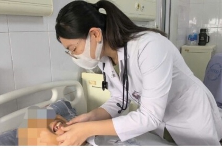 Uống thuốc bắc không rõ nguồn gốc, người đàn ông 61 tuổi tổn thương gan nặng