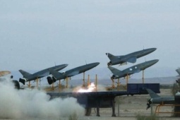 Iran liên tiếp giáng đòn tấn công hàng loạt căn cứ của Mỹ ở các nước Trung Đông
