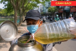 Tin tức sức khỏe - 3 thời điểm uống nước lá "tàn phá" bàng quang khủng khiếp, nhiều người tiểu đêm dai dẳng mà không biết!