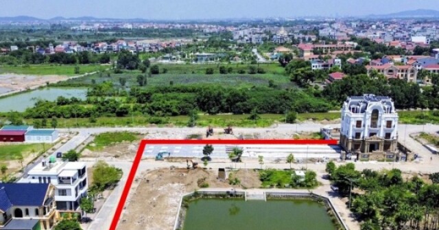 Cận cảnh biệt thự lộng lẫy được "thần đèn" di dời để làm đường đi sân bay Gia Bình