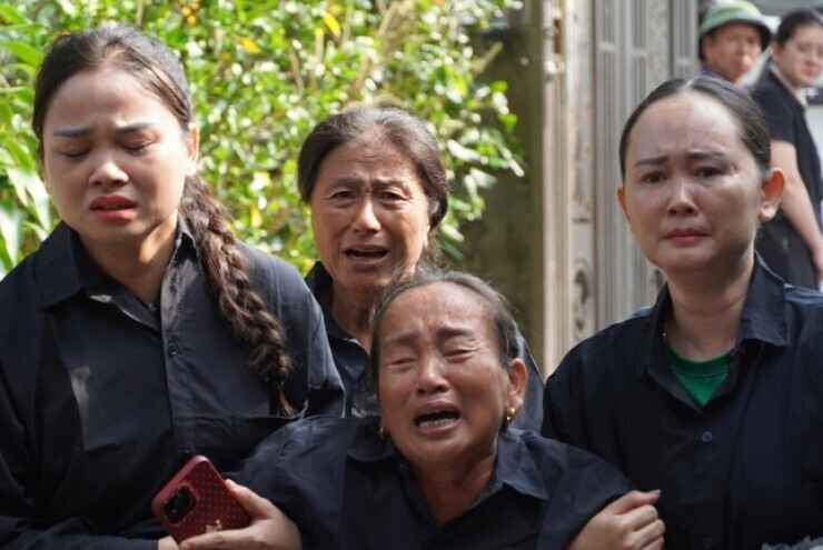 Vụ án mạng ở Đồng Nai: Người thân khóc nghẹn đón linh cữu con cháu về Nghệ An