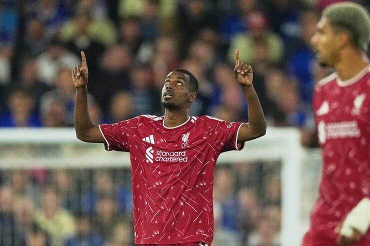 Trực tiếp bóng đá Ipswich Town - Liverpool: Không có bàn danh dự (Ngoại hạng Anh) (Hết giờ) - 1