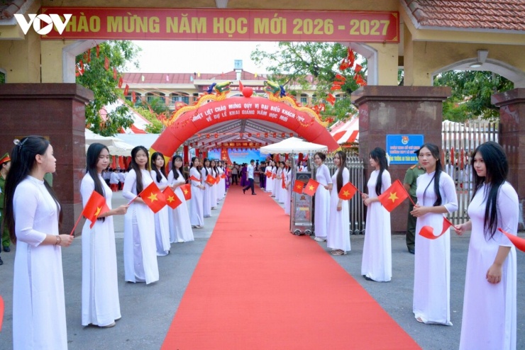 Học sinh cả nước hân hoan trong lễ khai giảng năm học mới 2026-2027 - 10