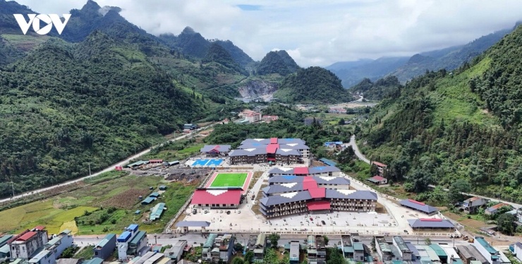 Trường phổ thông nội trú TH&THCS Mường Khương, xã Mường Khương, tỉnh Lào Cai sẵn sàng cho năm học mới. Ảnh: An Kiên