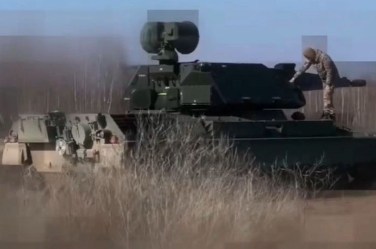 Ukraine triển khai hệ thống phòng không cơ động Rheinmetall Skyranger 35 trên khung gầm xe tăng bánh xích Leopard 1. Nguồn: GAU X-Account