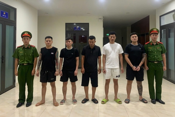 Cơ quan CSĐT Công an thành phố Đà Nẵng đã ra quyết định tạm giữ hình sự đối với Vũ Đức Phong, Nguyễn Hà Hiền, Nguyễn Khắc Đoan, Nguyễn Hữu Sơn và Hoàng Văn Tiến